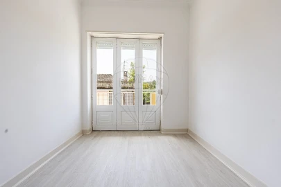 Apartamento T3 para Arrendamento em São Domingos de Benfica