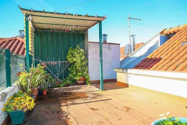 Moradia T3 para Venda em Carregado e Cadafais Foto 31