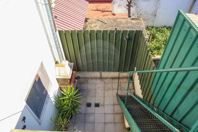 Moradia T3 para Venda em Carregado e Cadafais Foto 30