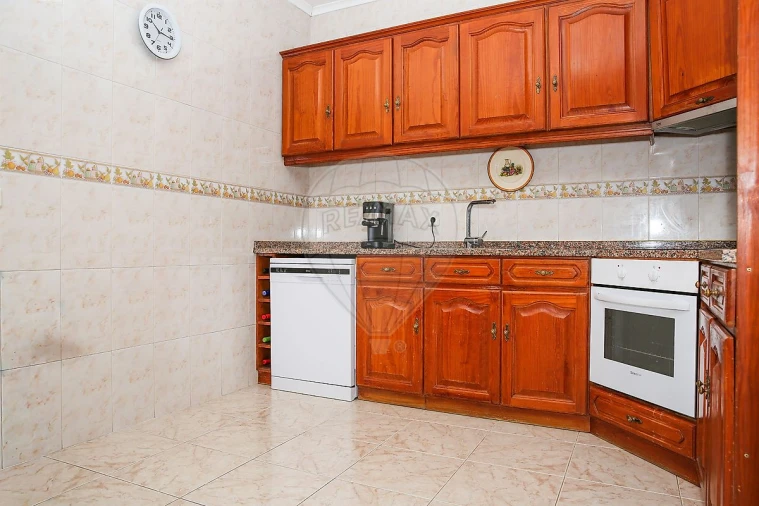 Moradia T3 para Venda em Carregado e Cadafais Foto 4