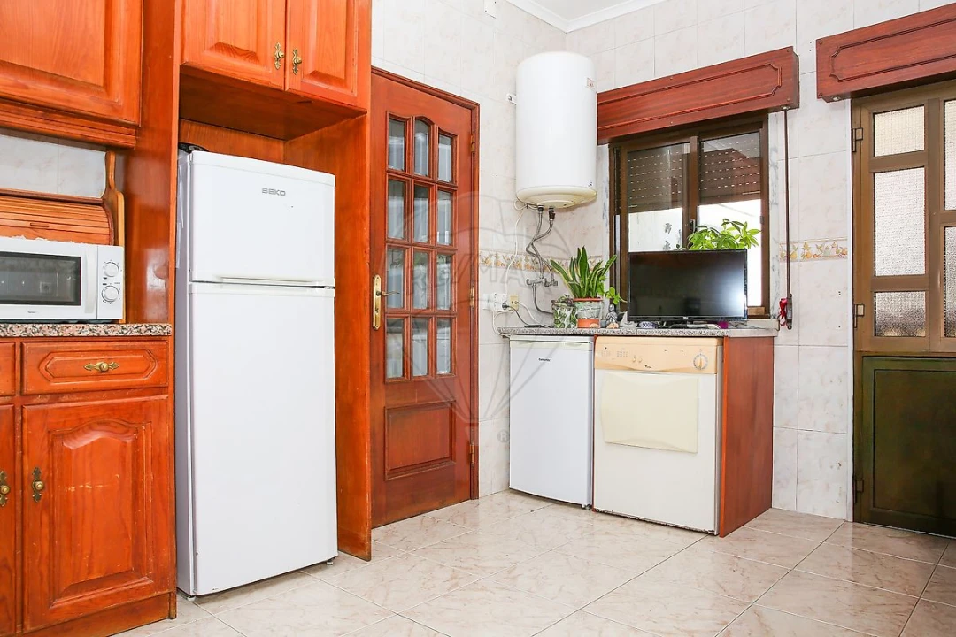 Moradia T3 para Venda em Carregado e Cadafais Foto 7