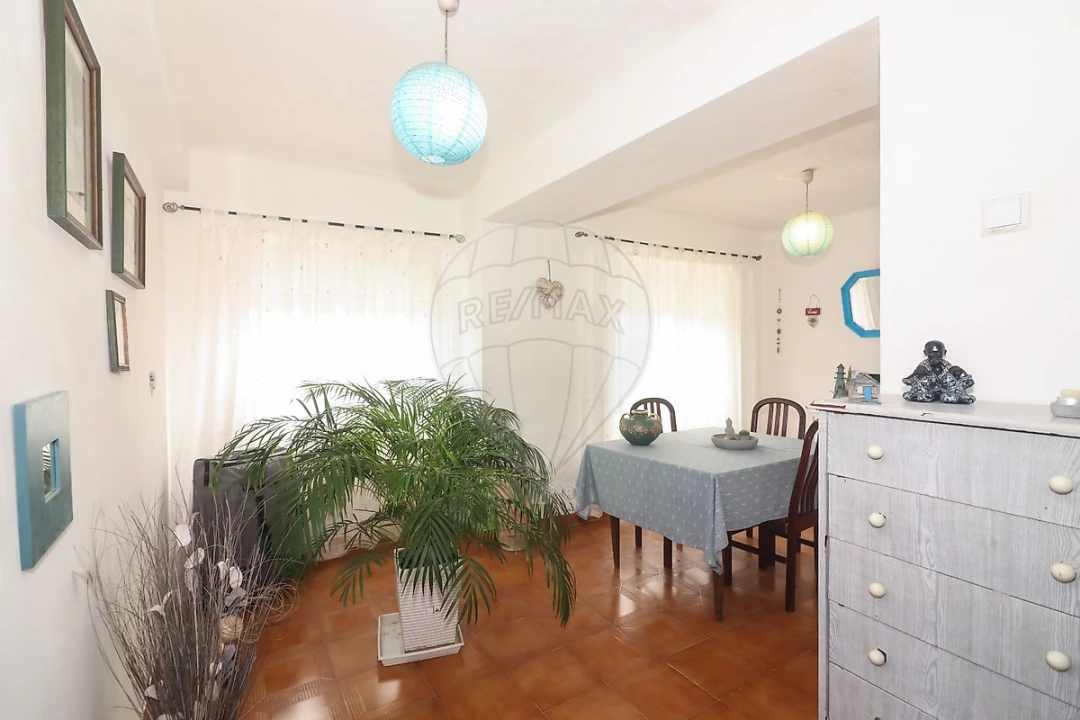 Moradia T2 para Venda em Castanheira do Ribatejo e Cachoeiras Foto 6