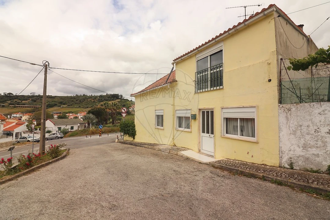 Moradia T2 para Venda em Castanheira do Ribatejo e Cachoeiras Foto 24