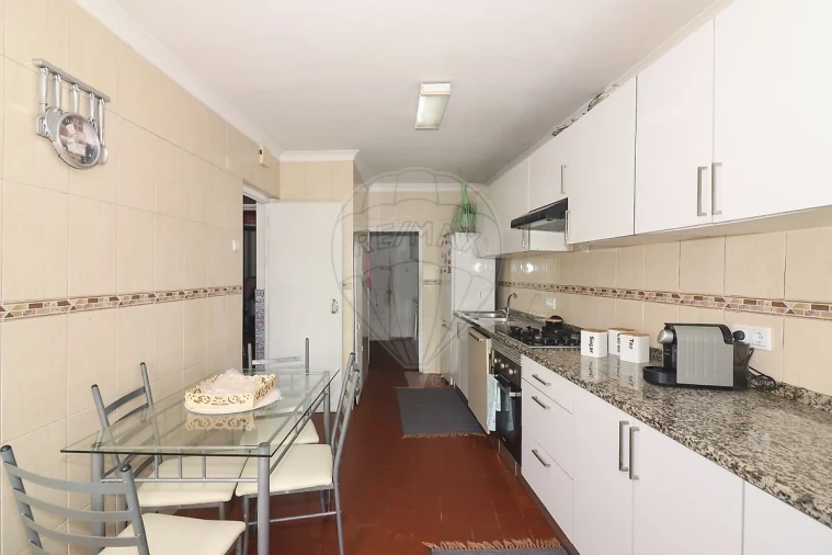 Moradia T2 para Venda em Castanheira do Ribatejo e Cachoeiras Foto 2