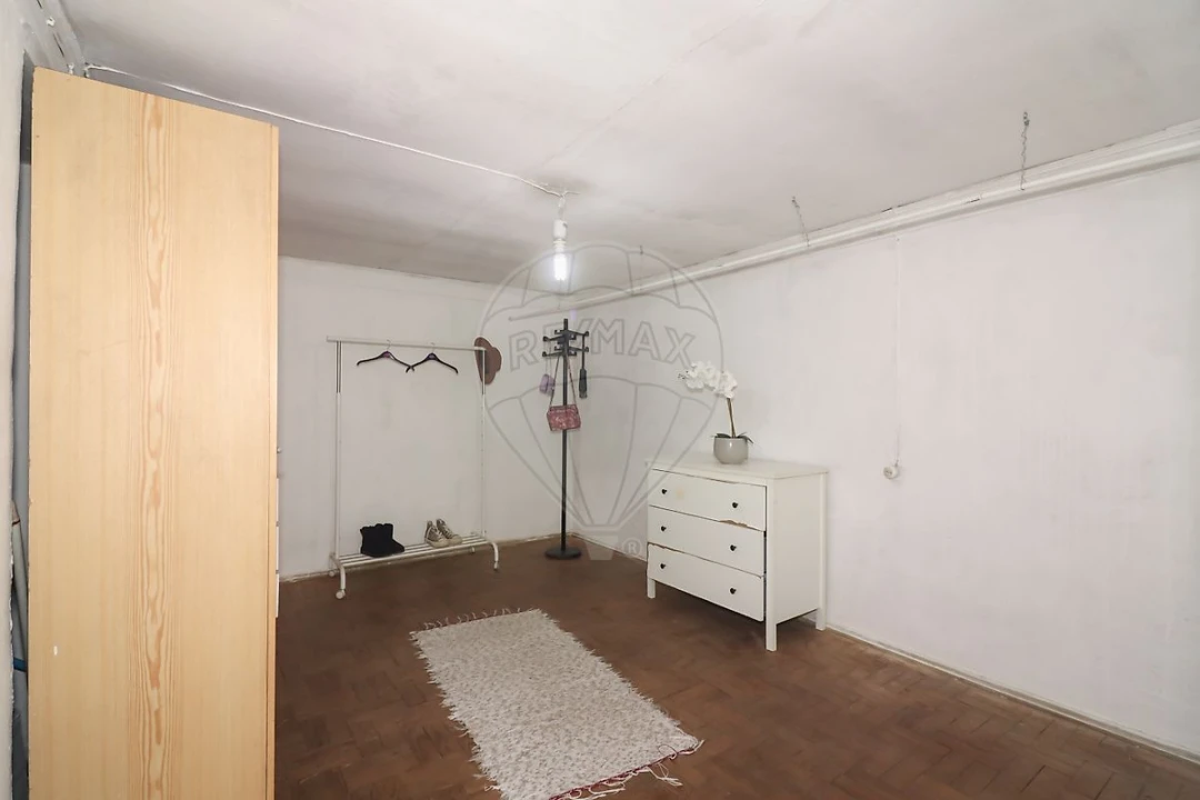 Moradia T2 para Venda em Castanheira do Ribatejo e Cachoeiras Foto 30