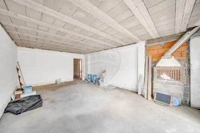 Moradia T4 para Venda em Mundão