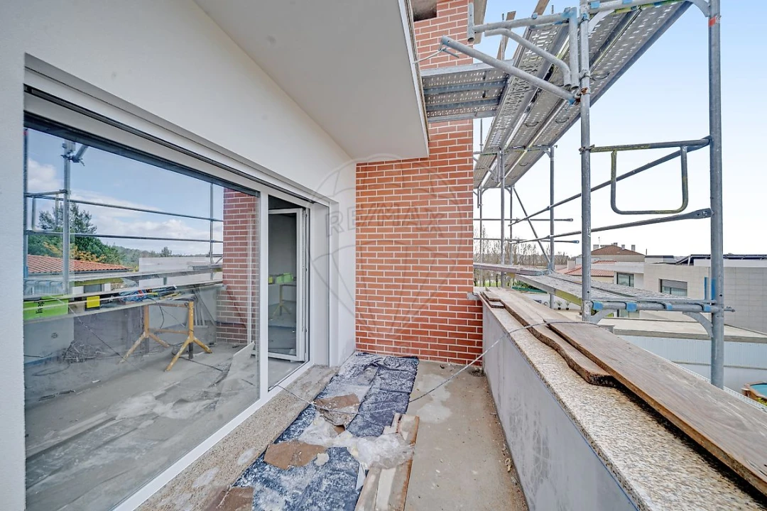 Moradia T4 para Venda em Mundão Foto 8
