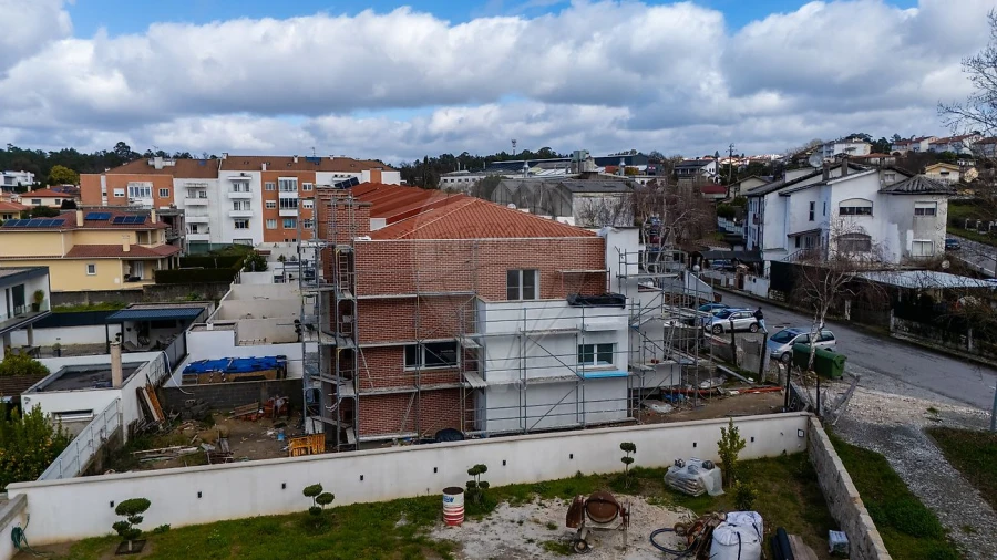 Moradia T4 para Venda em Mundão Foto 26