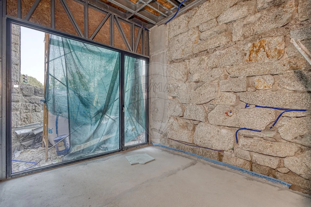 Moradia T3 para Venda em Campanhã Foto 4