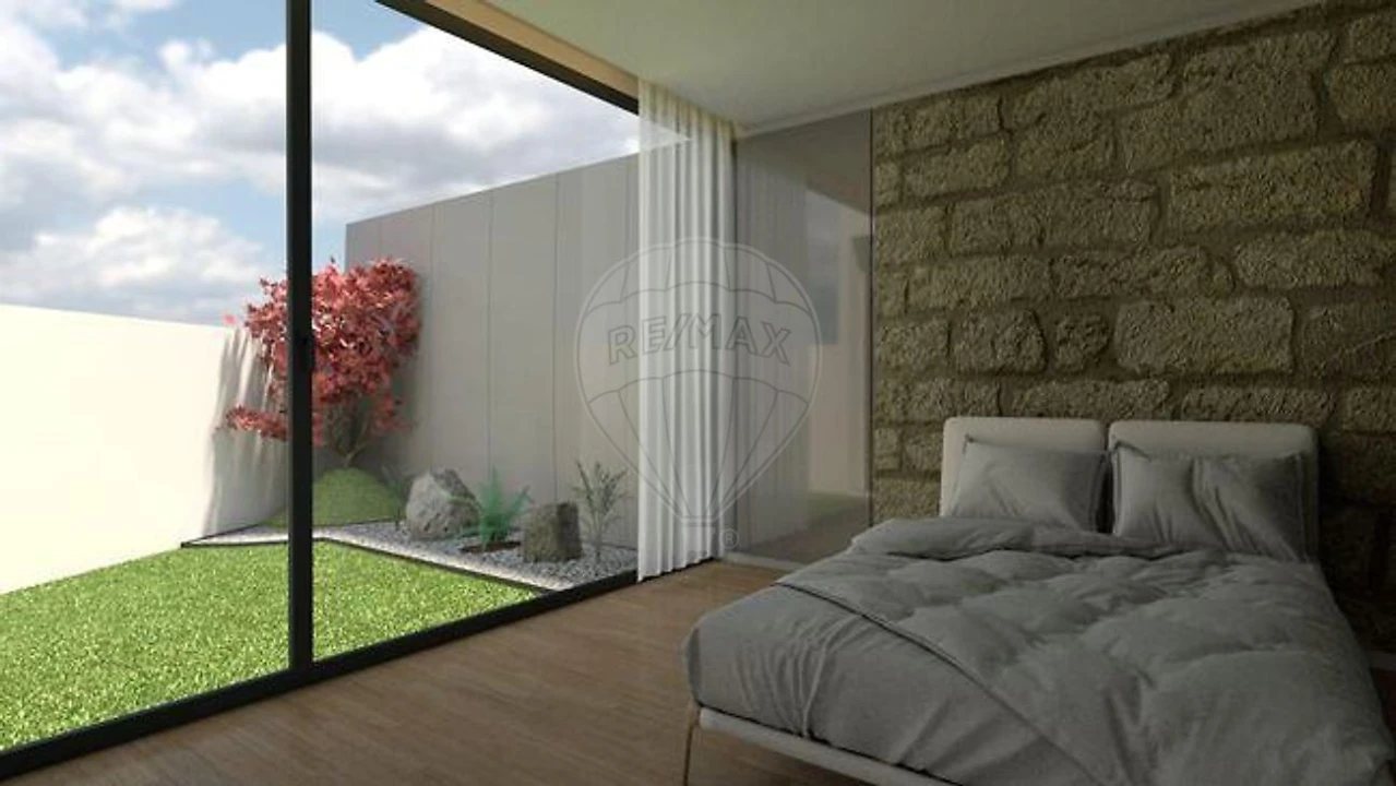 Moradia T3 para Venda em Campanhã Foto 3