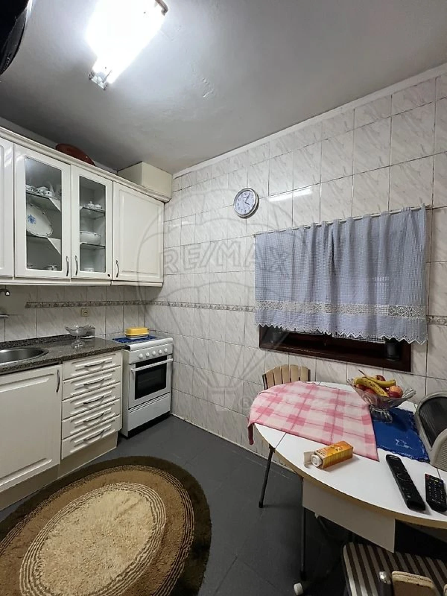 Apartamento T1 para Venda em Rio Tinto Foto 8
