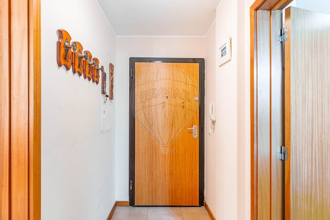 Apartamento T1 para Arrendamento em Mafamude e Vilar do Paraíso Foto 9