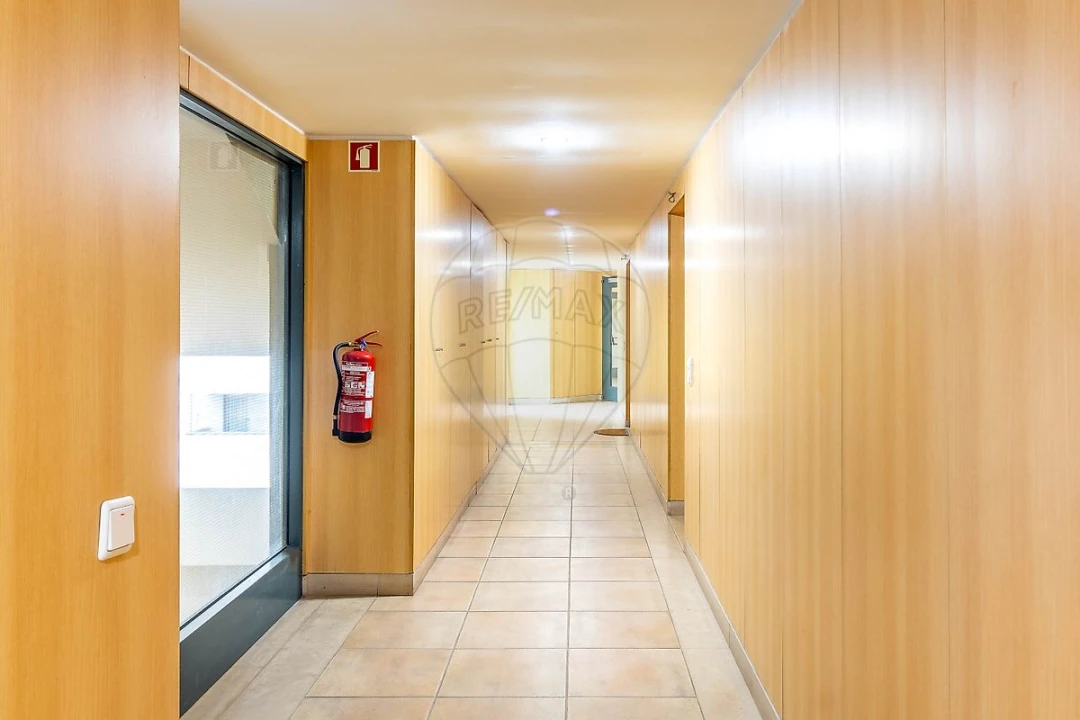 Apartamento T1 para Arrendamento em Mafamude e Vilar do Paraíso Foto 12