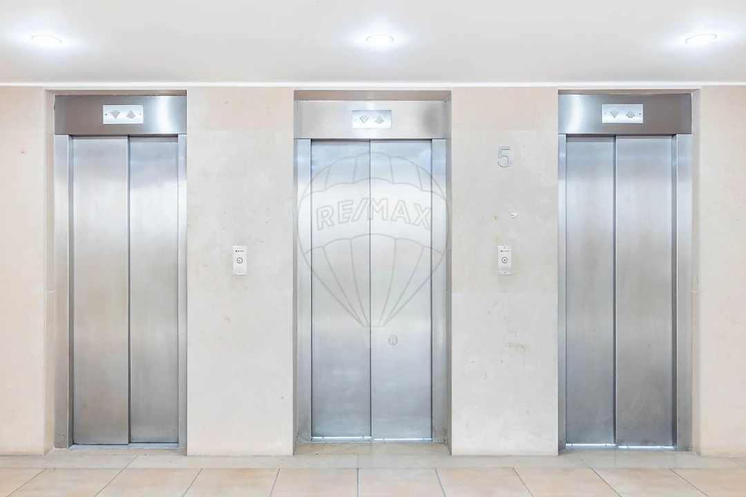 Apartamento T1 para Arrendamento em Mafamude e Vilar do Paraíso Foto 8