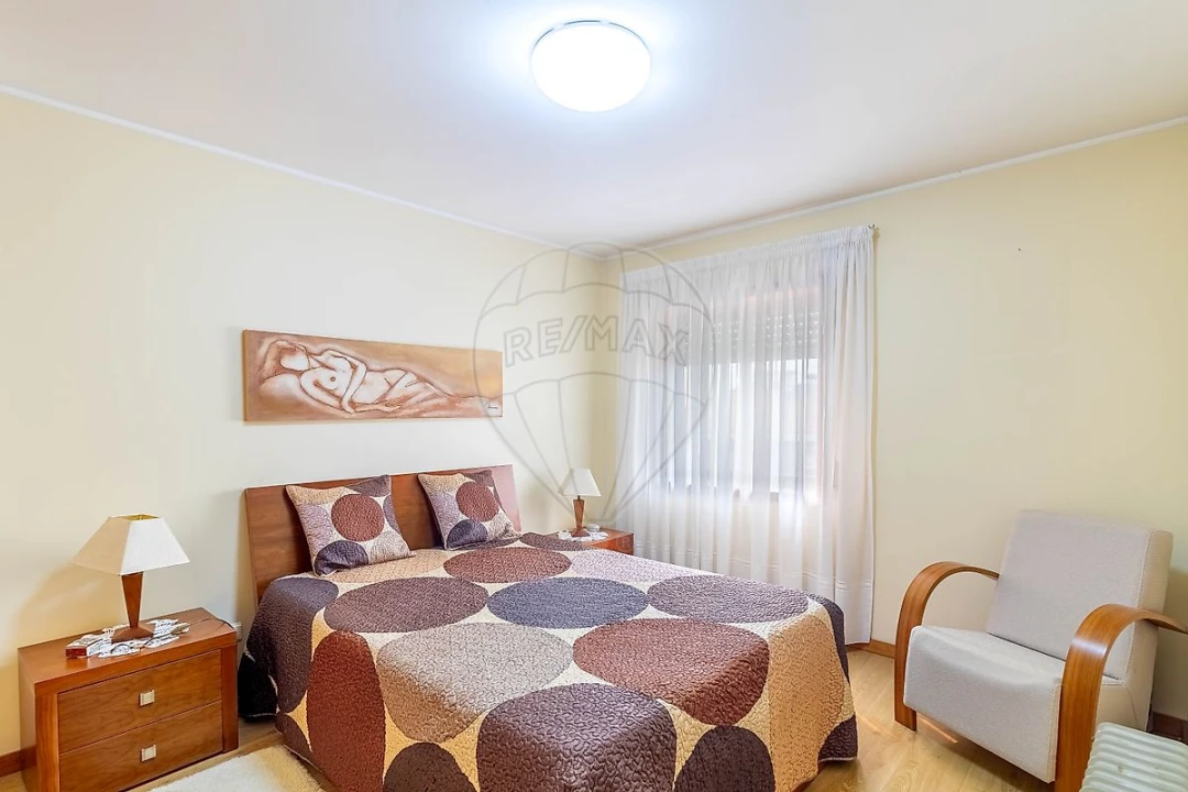 Apartamento T1 para Arrendamento em Mafamude e Vilar do Paraíso Foto 6