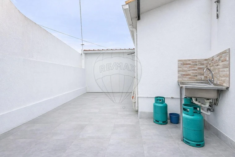 Moradia T2 para Venda em Manique do Intendente, Vila Nova de São Pedro e Maçussa Foto 12