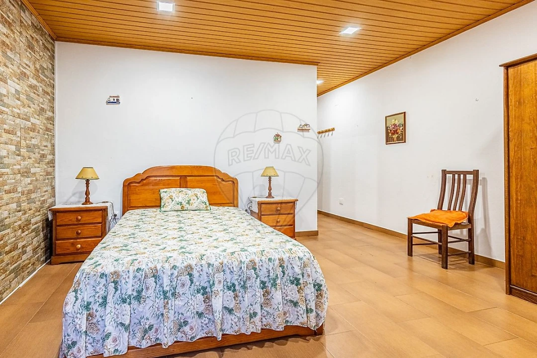 Moradia T2 para Venda em Manique do Intendente, Vila Nova de São Pedro e Maçussa Foto 4