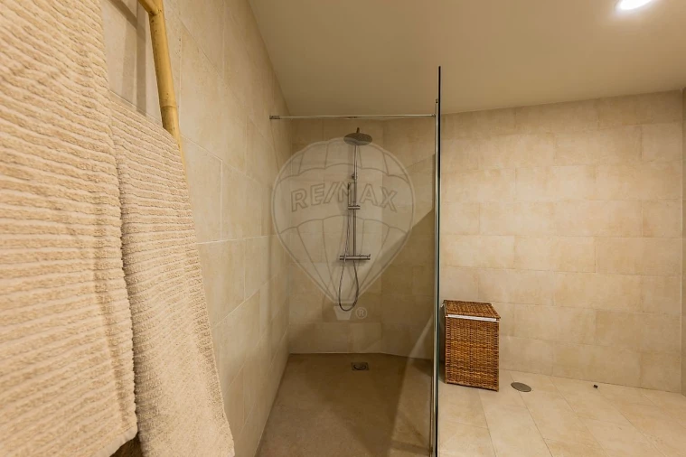 Moradia T3 para Venda em Landal Foto 9