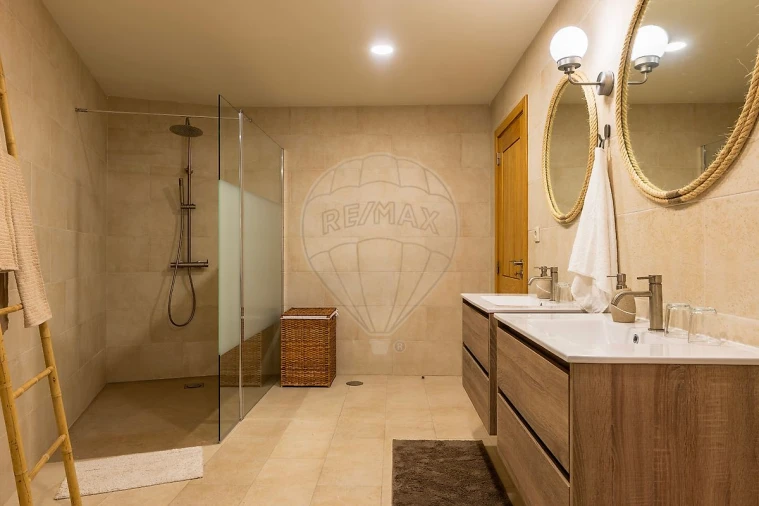 Moradia T3 para Venda em Landal Foto 8