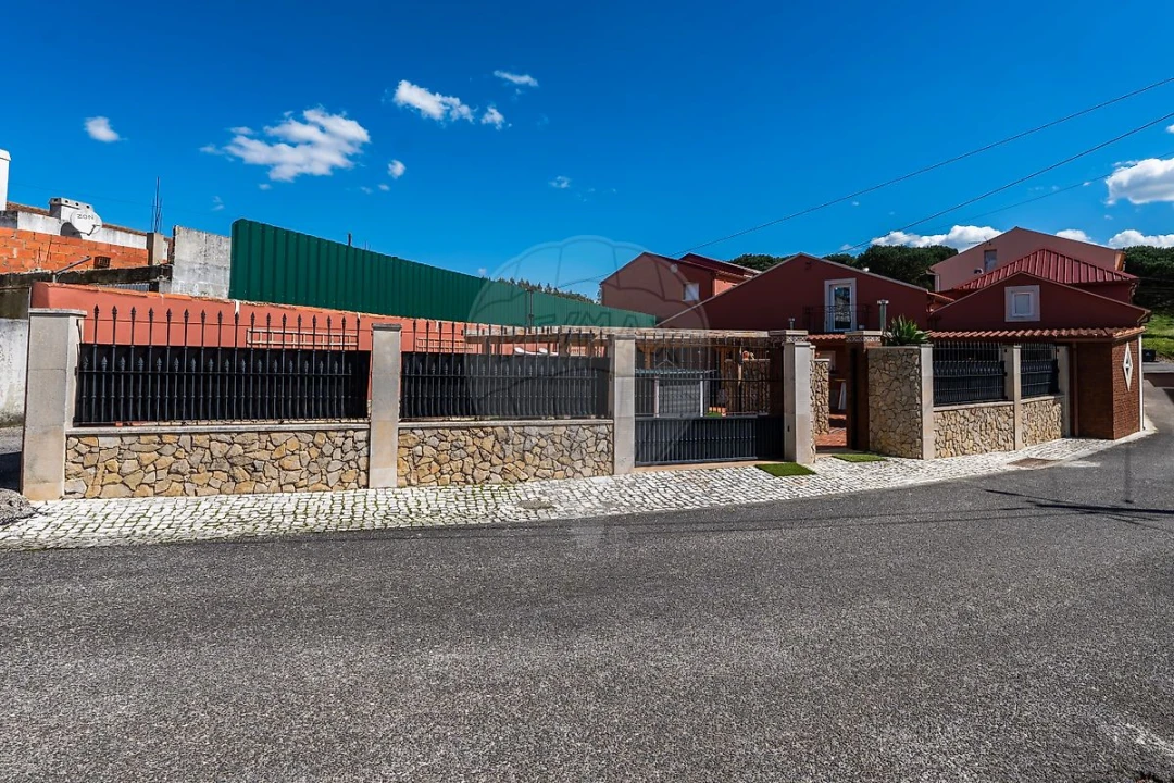 Moradia T3 para Venda em Landal Foto 48