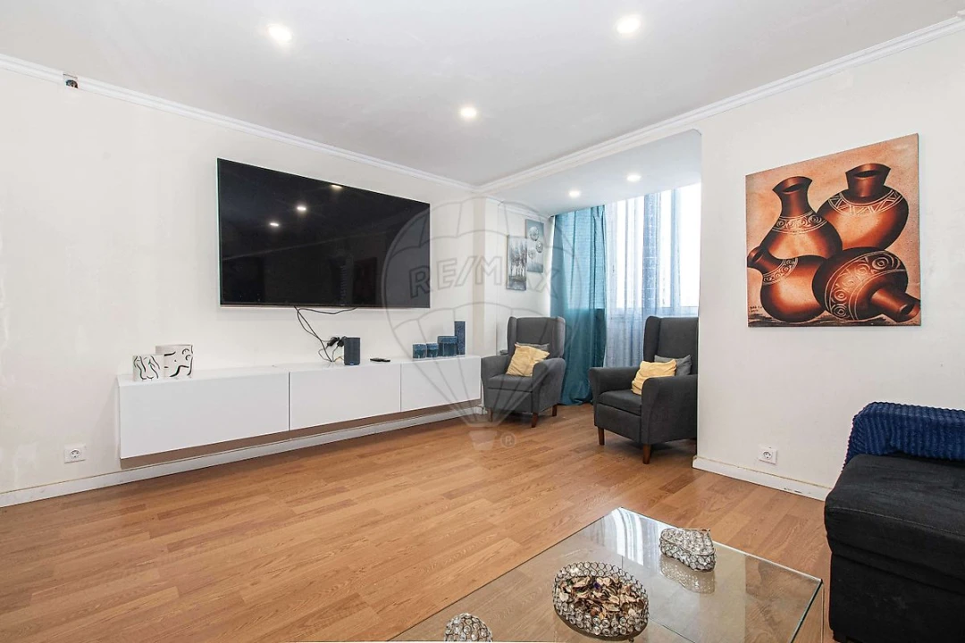 Apartamento T3 para Venda em Carregado e Cadafais Foto 21