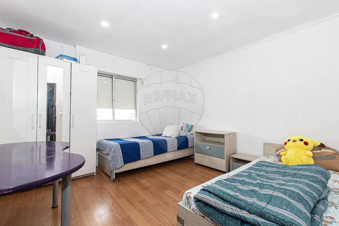 Apartamento T3 para Venda em Carregado e Cadafais Foto 15