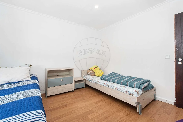 Apartamento T3 para Venda em Carregado e Cadafais Foto 16