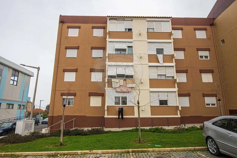 Apartamento T3 para Venda em Carregado e Cadafais Foto 2