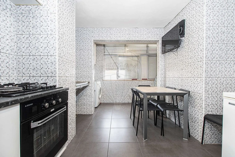 Apartamento T3 para Venda em Carregado e Cadafais Foto 25