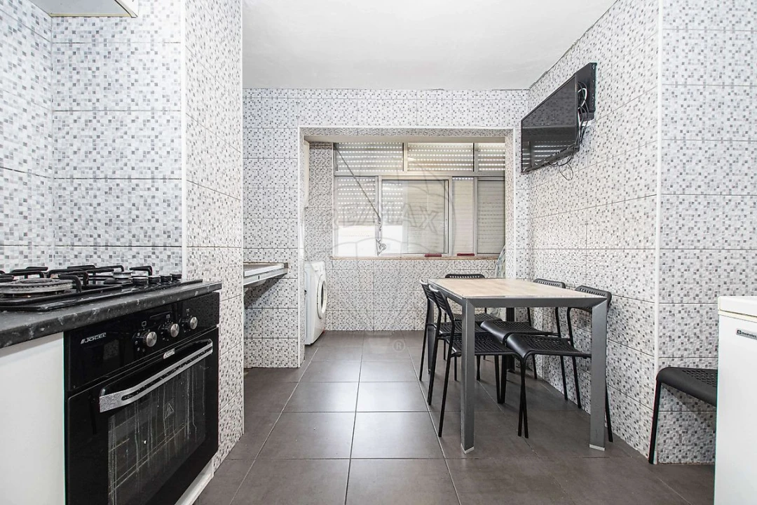 Apartamento T3 para Venda em Carregado e Cadafais Foto 25