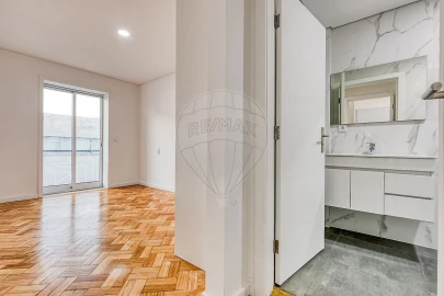Apartamento T2 para Arrendamento em Cedofeita, Santo Ildefonso, Sé, Miragaia, São Nicolau e Vitória