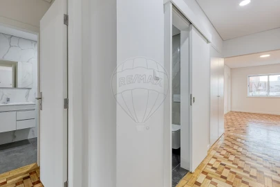 Apartamento T2 para Arrendamento em Cedofeita, Santo Ildefonso, Sé, Miragaia, São Nicolau e Vitória