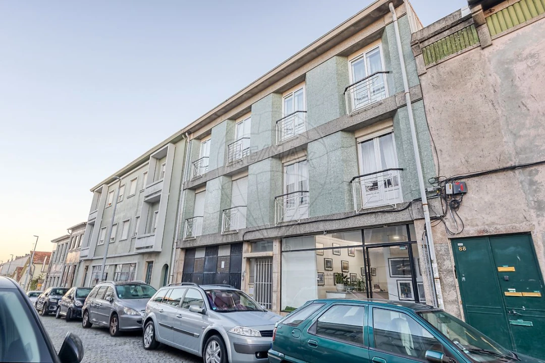 Apartamento T2 para Arrendamento em Cedofeita, Santo Ildefonso, Sé, Miragaia, São Nicolau e Vitória Foto 16