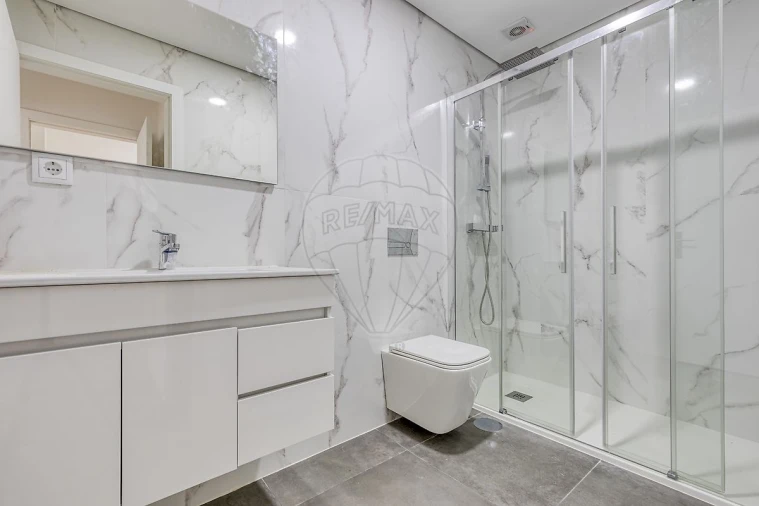 Apartamento T2 para Arrendamento em Cedofeita, Santo Ildefonso, Sé, Miragaia, São Nicolau e Vitória Foto 10