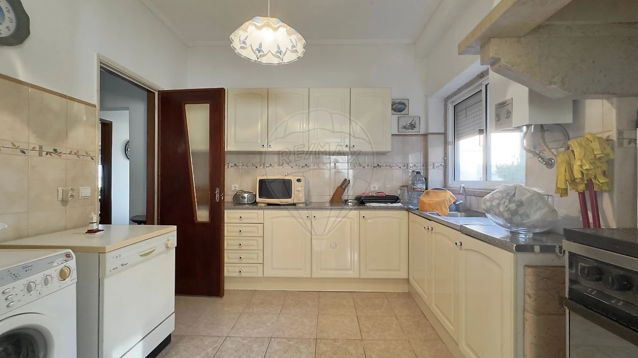 Moradia T4 para Venda em Caparica e Trafaria Foto 5