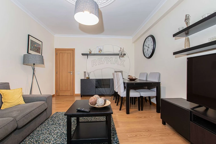 Apartamento T3 para Arrendamento em Laranjeiro e Feijó Foto 17