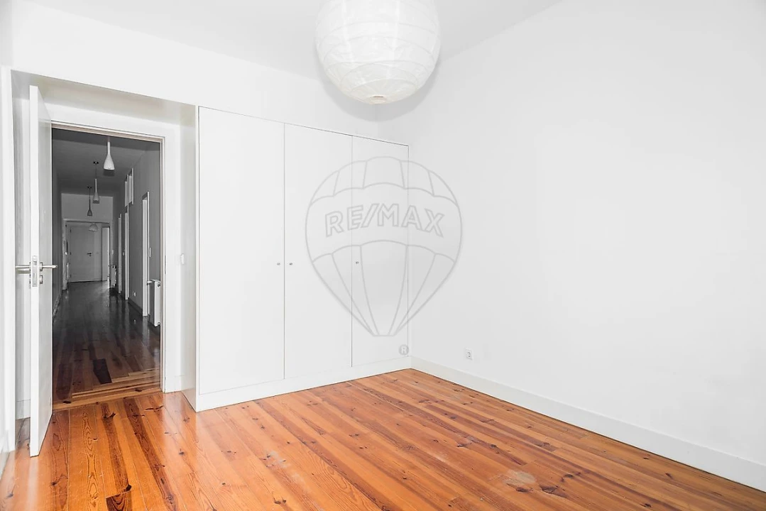 Apartamento T3 para Venda em Santo António Foto 13