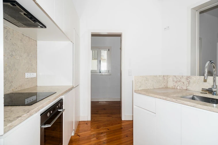 Apartamento T3 para Venda em Santo António Foto 22