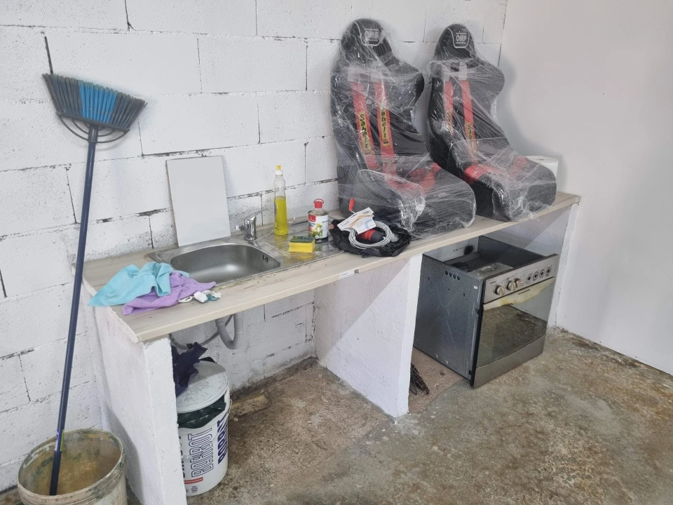 Armazém para Venda em Landim Foto 6