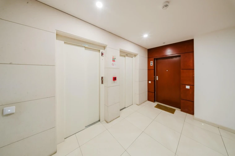 Apartamento T2 para Venda em Carnide Foto 14