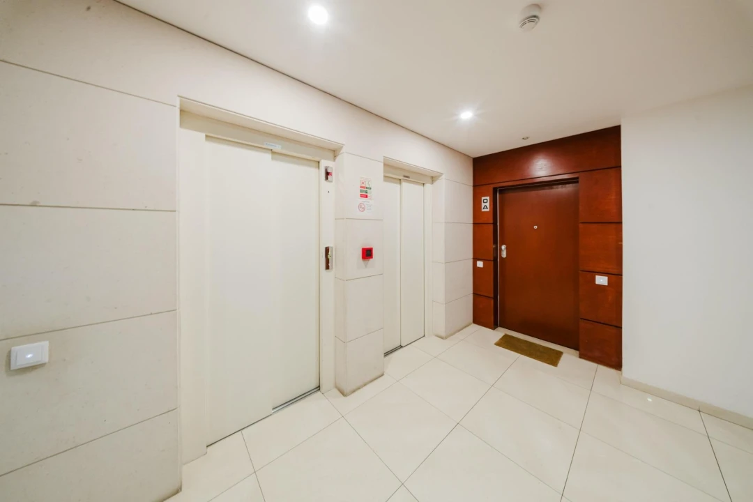 Apartamento T2 para Venda em Carnide Foto 14