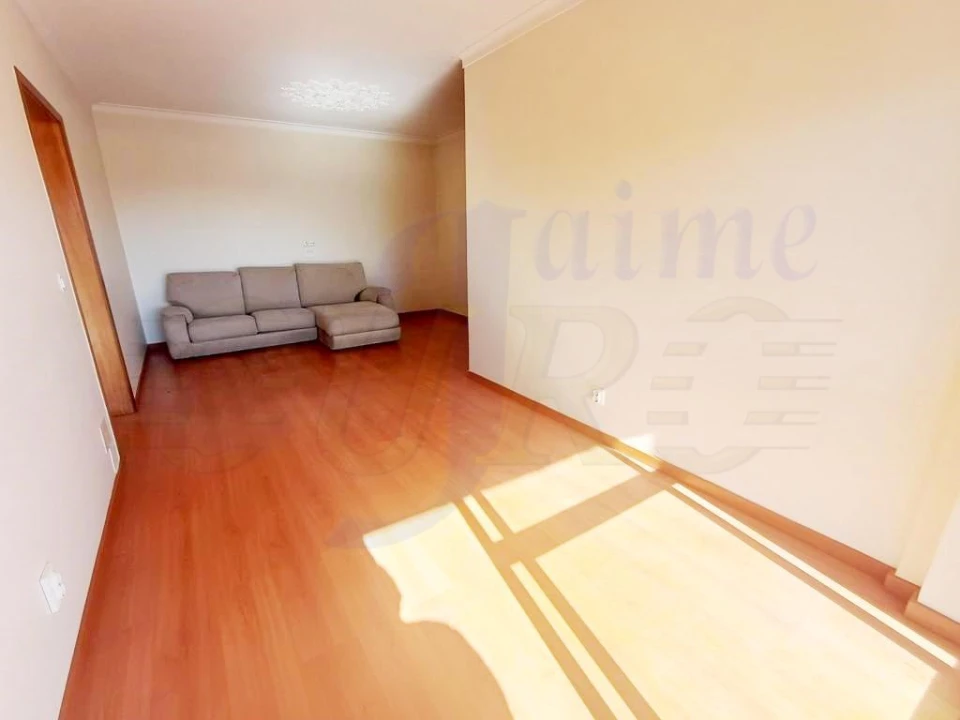 Apartamento T2 para Venda em Queluz e Belas Foto 4