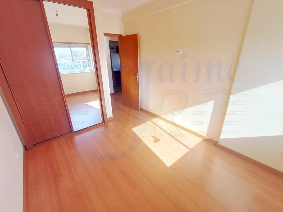 Apartamento T2 para Venda em Queluz e Belas Foto 10