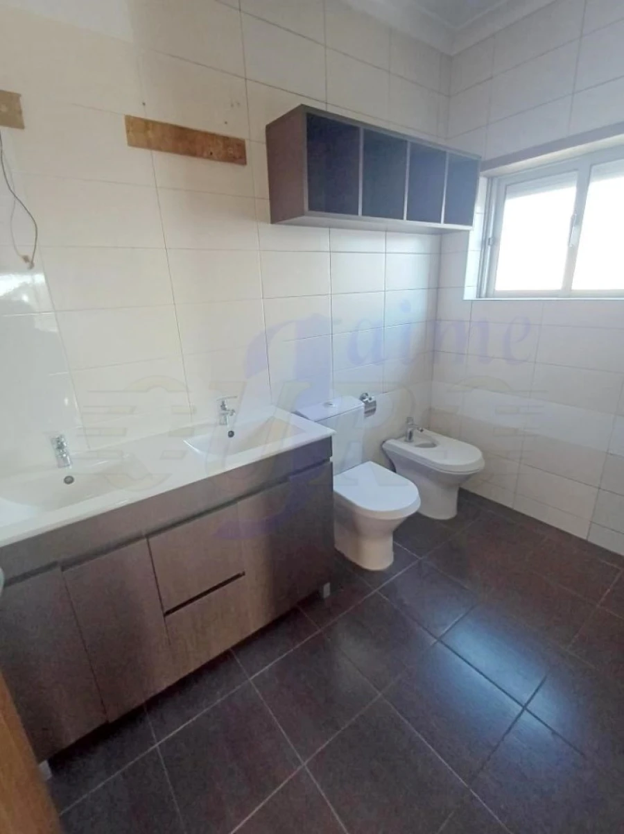 Apartamento T2 para Venda em Queluz e Belas Foto 14