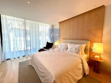 Apartamento T3 para Venda em Funchal (Se)