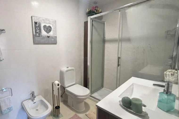 Moradia T4 para Venda em Esgueira Foto 16