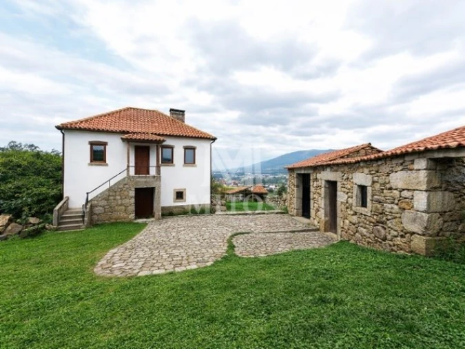 Moradia T4 para Venda em Durrães e Tregosa Foto 1