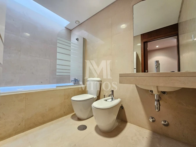 Apartamento T1 para Venda em Darque Foto 12