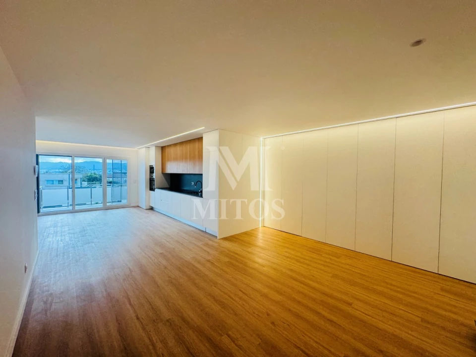 Apartamento T2 para Arrendamento em Santa Marta de Portuzelo Foto 3