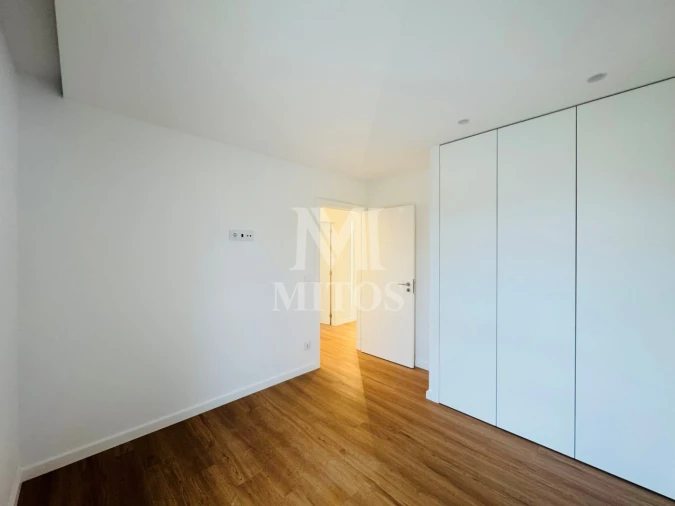 Apartamento T2 para Arrendamento em Santa Marta de Portuzelo Foto 5